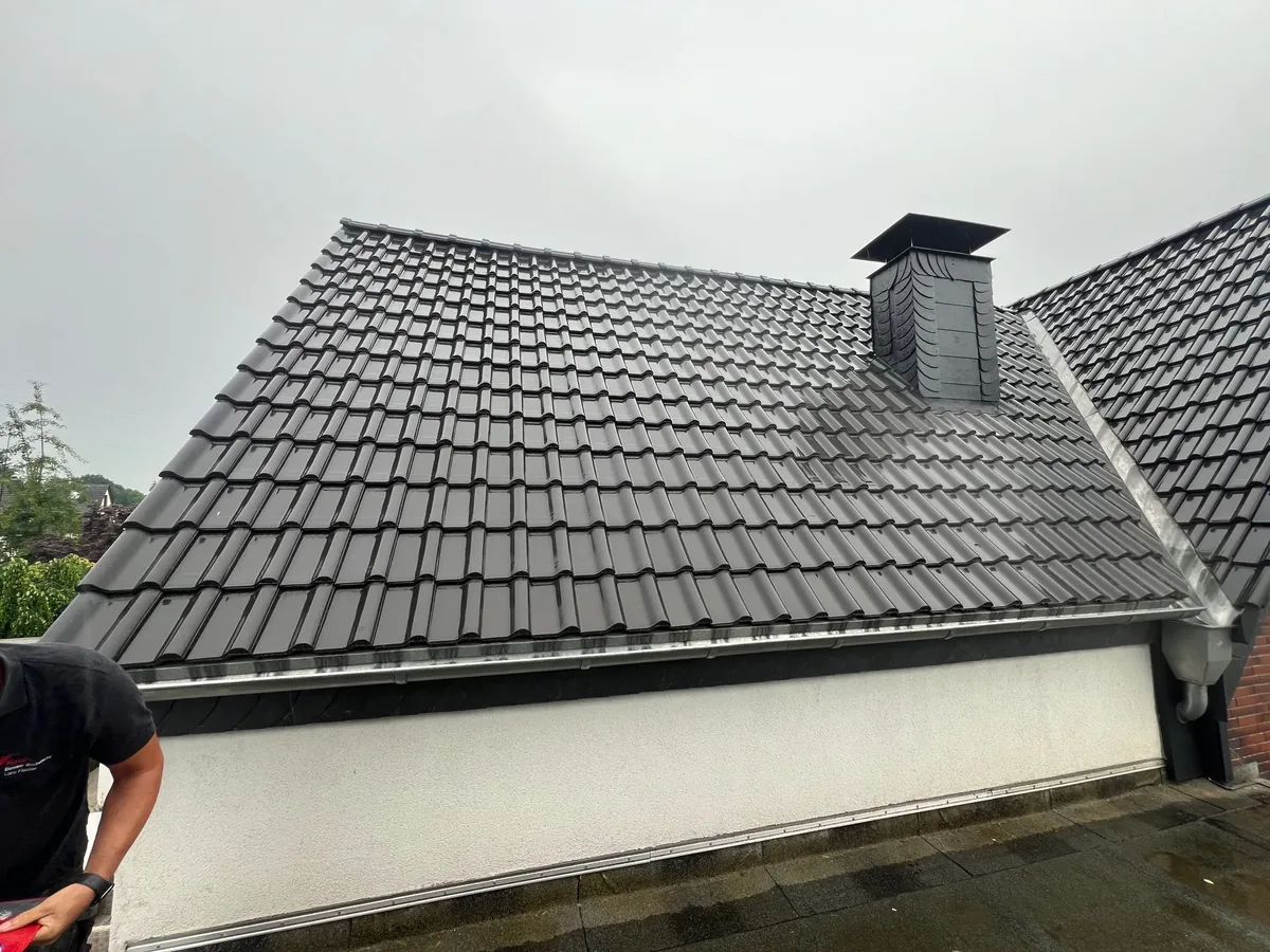 Detailansicht der Eindeckung und Dachentwässerung in Gelsenkirchen
